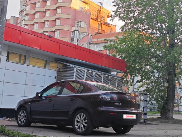 2007 Mazda 3 I (BK) Рестайлинг, красный, 450000 рублей - вид 3