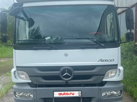 2013 Mercedes-Benz Atego, белый, 4000000 рублей, вид 2