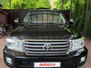 2014 Toyota Land Cruiser 200 Series Рестайлинг 1, чёрный, 2990000 рублей, вид 1