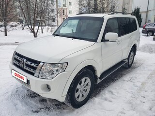2012 Mitsubishi Pajero IV Рестайлинг 1, белый, 2200000 рублей, вид 1