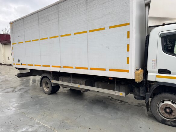 2017 Fuso (Mitsubishi) Canter, белый, 3000000 рублей - вид 2