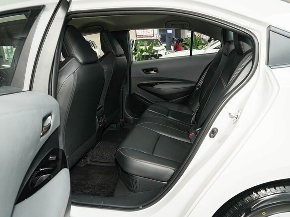 2026 Toyota Corolla XII (E210) Рестайлинг 2, белый, 2200000 рублей - вид 33