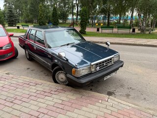 1987 Toyota Crown VII (S120), синий, 500000 рублей, вид 2