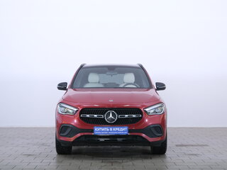 2020 Mercedes-Benz GLA 200 II (H247), красный, 3899000 рублей, вид 2