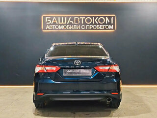 2018 Toyota Camry VIII (XV70), синий, 2650000 рублей, вид 5