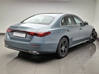 2024 Mercedes-Benz E-Класс 200 VI (W214, S214), зелёный, 6880000 рублей, вид 3