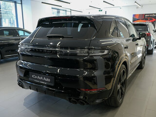 2026 Porsche Cayenne GTS III Рестайлинг, чёрный, 26500000 рублей, вид 5