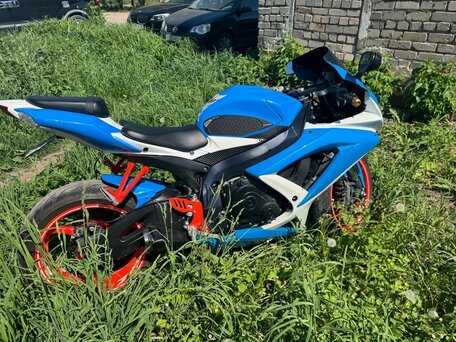2010 Suzuki GSX-R 750, голубой, 680000 рублей, вид 3