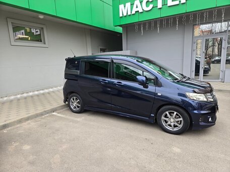 2010 Honda Freed Spike I Рестайлинг, синий, 1050000 рублей, вид 5