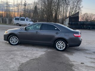 2011 Toyota Camry VI (XV40) Рестайлинг, серый, 990000 рублей, вид 1