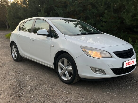 2011 Opel Astra J, белый - вид 4