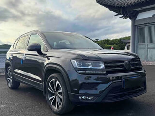 2022 Volkswagen Tharu I, чёрный, 1400000 рублей, вид 3