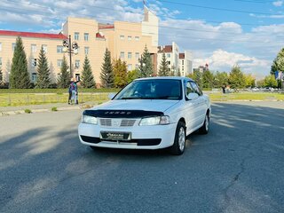 2002 Nissan Sunny B15, белый, 429000 рублей, вид 2