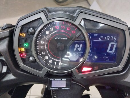 2017 Kawasaki Ninja 650, чёрный, 698000 рублей, вид 5