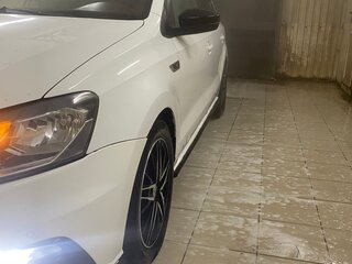 2018 Volkswagen Polo V Рестайлинг, белый, 899999 рублей, вид 5