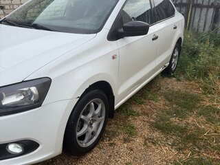 2015 Volkswagen Polo V, белый, 860000 рублей, вид 5