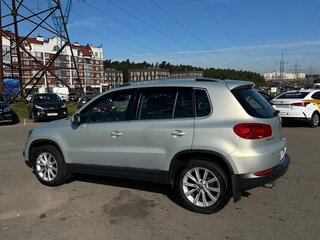 2011 Volkswagen Tiguan I Рестайлинг, серебристый, 1300000 рублей, вид 5