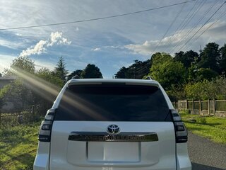 2021 Toyota Land Cruiser Prado 150 Series Рестайлинг 3, белый, 8000000 рублей, вид 5