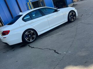 2013 BMW 5 серии 528i xDrive VI (F10/F11/F07) Рестайлинг, белый, 2555555 рублей, вид 2