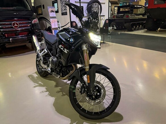 2024 BMW F 900 GS, серый, 2200000 рублей - вид 9