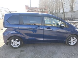 2016 Honda Freed I Рестайлинг 2, синий, 1270000 рублей, вид 4