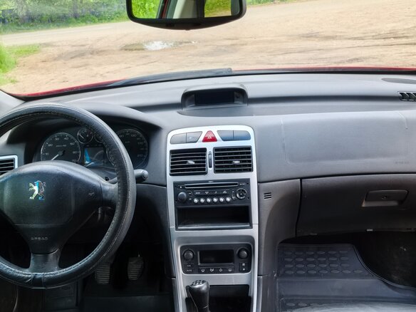 2007 Peugeot 307 I Рестайлинг, красный, 320000 рублей - вид 9