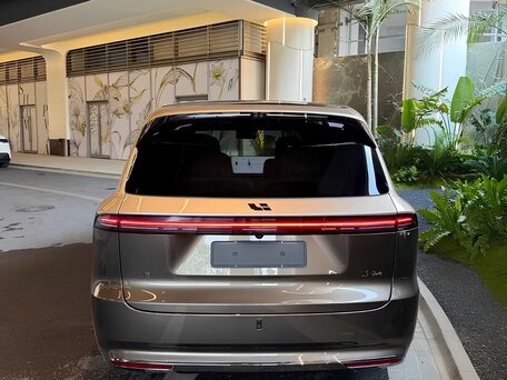 2026 Li Auto (Lixiang) L9 II, золотистый, 15000000 рублей, вид 4