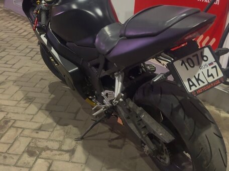 2004 Suzuki GSX-R 600, чёрный, 400000 рублей, вид 3