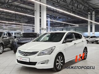 2014 Hyundai Solaris I Рестайлинг, белый, 849000 рублей, вид 1