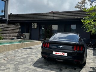 2017 Ford Mustang VI, чёрный, 2200000 рублей, вид 2