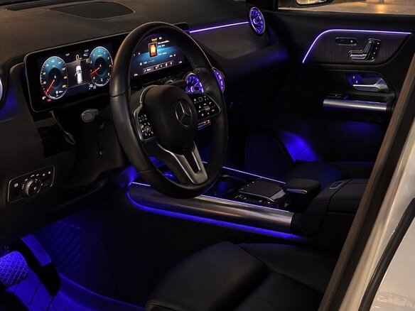 2021 Mercedes-Benz GLA 250 II (H247), белый, 4500000 рублей - вид 4