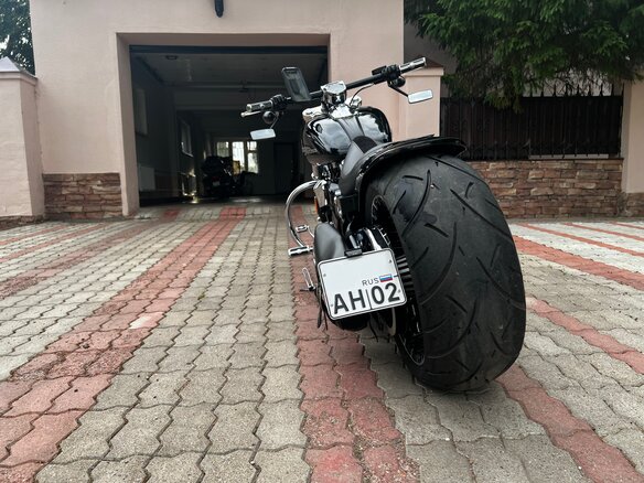 2017 Harley-Davidson Breakout, чёрный, 2300000 рублей - вид 2