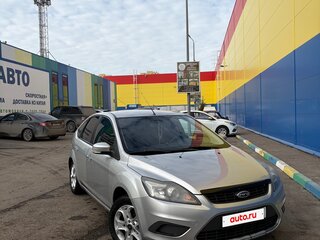 2008 Ford Focus II Рестайлинг, серебристый, 520000 рублей, вид 3