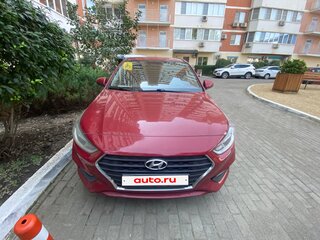 2017 Hyundai Solaris II, красный, 1200000 рублей, вид 1