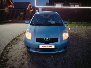 2006 Toyota Vitz II (XP90), голубой, 370000 рублей, вид 2