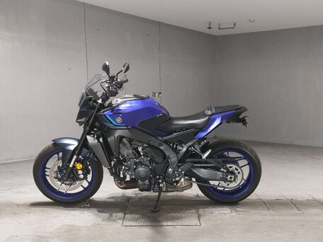 2025 Yamaha MT-09 (FZ-09), синий, 1100000 рублей, вид 2