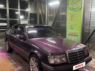 1992 Mercedes-Benz W124 230 5-speed, фиолетовый, 220000 рублей, вид 4