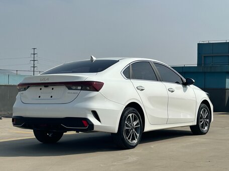 2022 Kia K3 II (China Market) Рестайлинг, белый, 1887000 рублей, вид 5