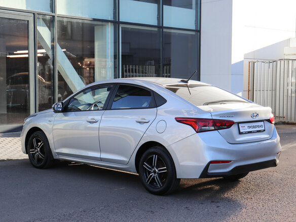 2019 Hyundai Solaris II, серебристый, 870000 рублей - вид 5