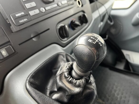 2012 Ford Transit, белый, 1350000 рублей - вид 10