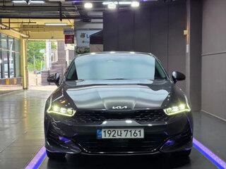 2022 Kia K5 III, серебристый, 2000000 рублей, вид 3