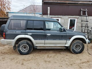 1993 Mitsubishi Pajero II, серый, 700000 рублей, вид 2