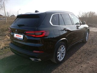 2021 BMW X5 25d IV (G05/G18), чёрный, 5350000 рублей, вид 3