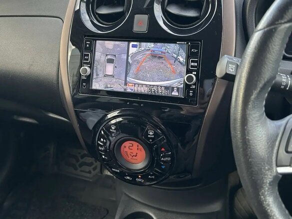 2016 Nissan Note II Рестайлинг, серебристый, 1200000 рублей - вид 17