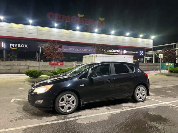 2010 Opel Astra J, чёрный, 410000 рублей - вид 9