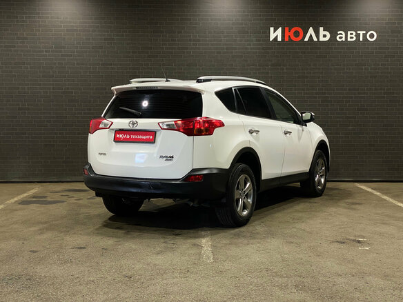2015 Toyota RAV4 IV (XA40), белый - вид 4
