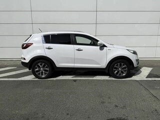 2012 Kia Sportage III, белый, 1270000 рублей, вид 4