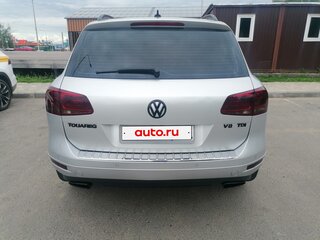 2011 Volkswagen Touareg II, серебристый, 1725000 рублей, вид 4