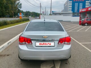 2010 Chevrolet Cruze I, серебристый, 620000 рублей, вид 5