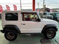 2023 Suzuki Jimny Sierra IV, белый, 1420010 рублей - вид 5